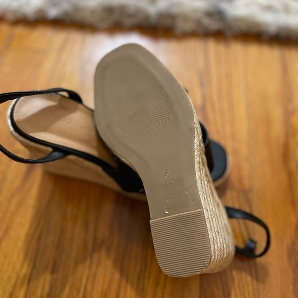 Women’s Heels - Picture 13 of 16